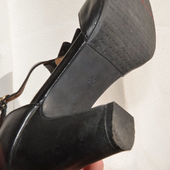 Miz Mooz Sailor Black Leather T-Strap Heels Sz 6.5 - Picture 12 of 12